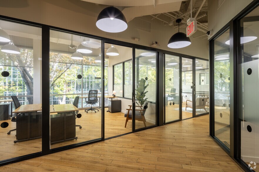 More Photos Of 3365 Piedmont Rd NE, Atlanta Coworking Space