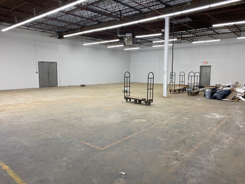 More Photos Of 3085B New St, Oceanside Warehouse For Lease