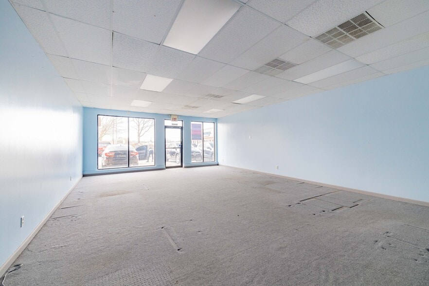 More Photos Of 20095-20119 W 12 Mile Rd, Southfield Storefront For Lease