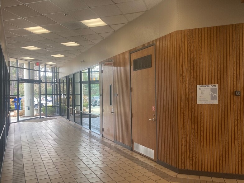 More Photos Of 2970 Hilltop Mall Rd, Richmond Medical For Lease