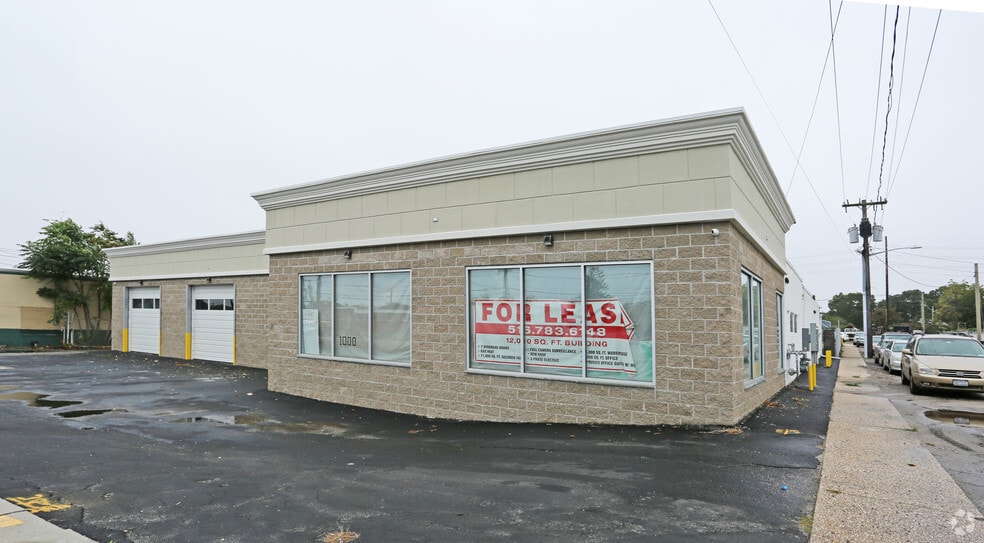 More Photos Of 1000 Fulton St, Farmingdale Warehouse For Lease