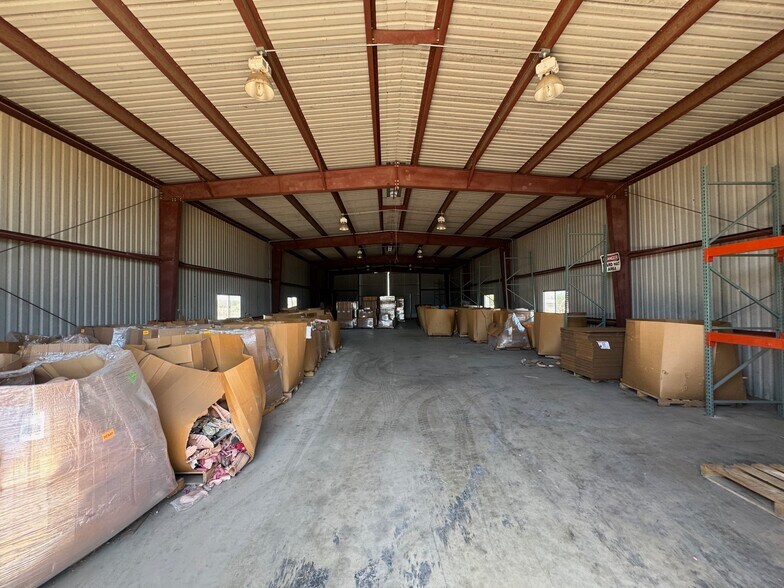 More Photos Of 238 FM 116, Gatesville Warehouse For Sale