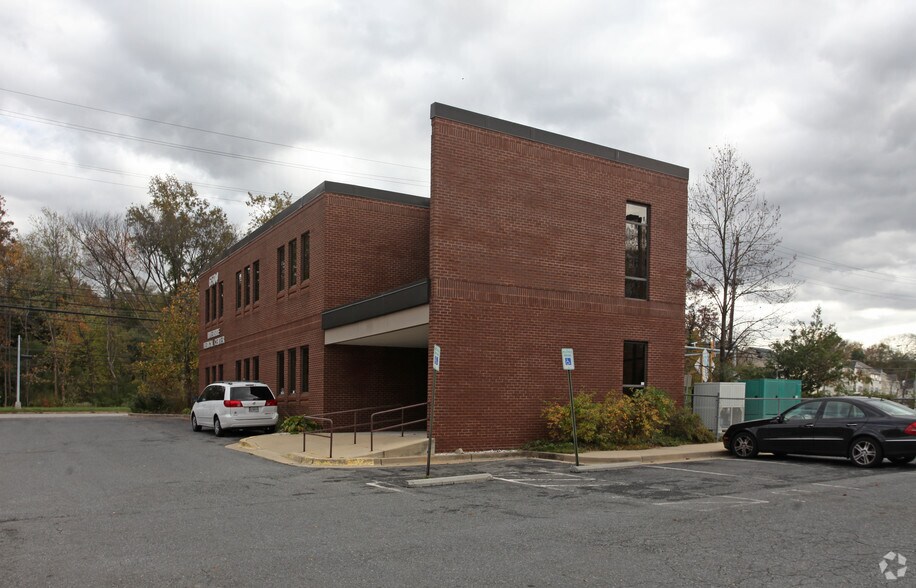 More Photos Of 6504 Kenilworth Ave, Riverdale Medical For Lease