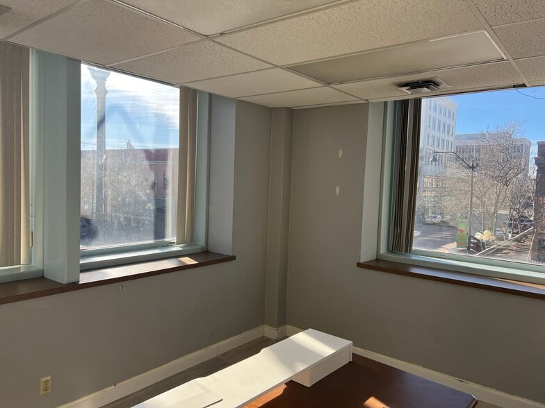 More Photos Of 501 Central Ave, Great Falls Office For Lease