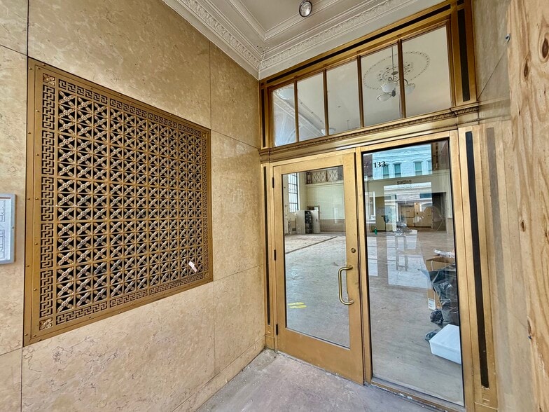 More Photos Of 133 N Main St, Port Chester Freestanding For Lease
