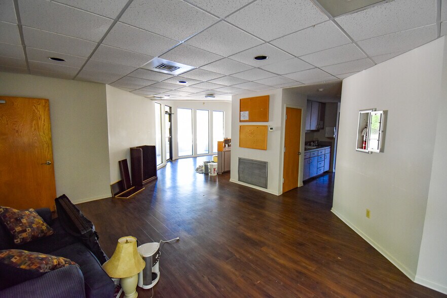 More Photos Of 1830 Hickory Shores Rd, Gulf Breeze Medical For Lease