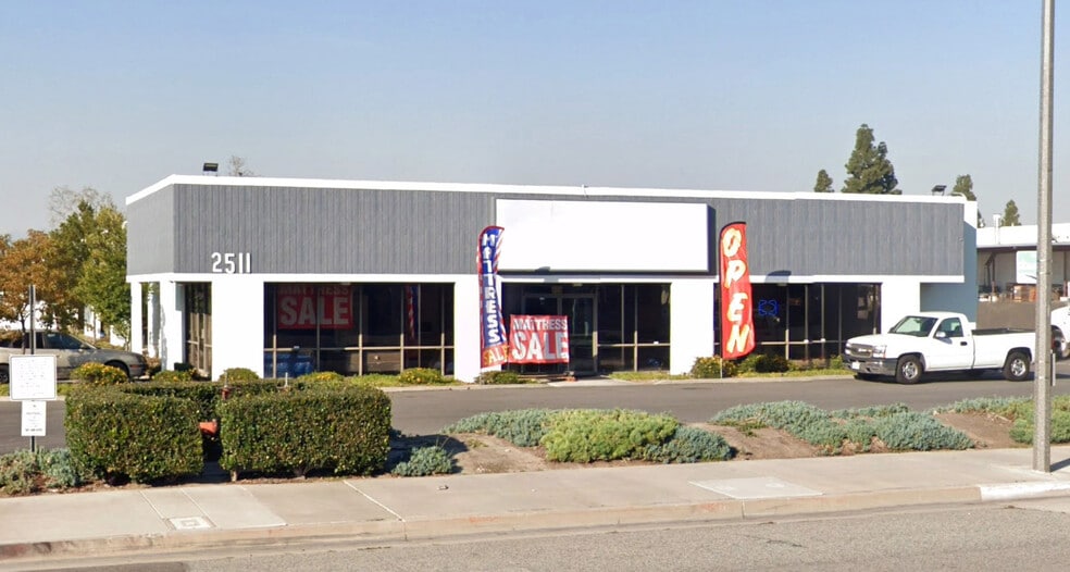 Primary Photo Of 2511 W La Palma Ave, Anaheim Warehouse For Lease