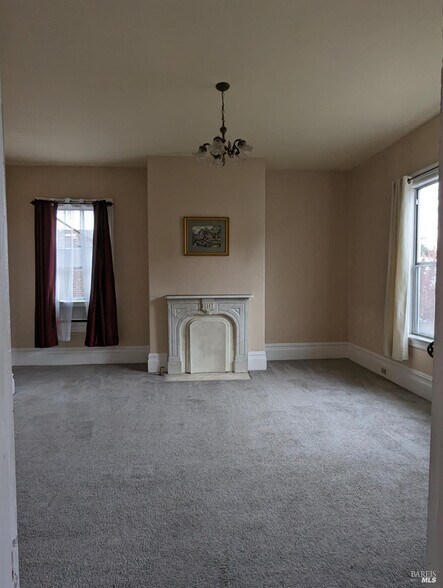 More Photos Of 1547 4th St, San Rafael Storefront Retail Residential For Sale