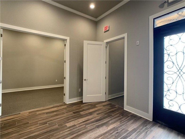 More Photos Of 5899 Preston Rd, Frisco Office For Sale
