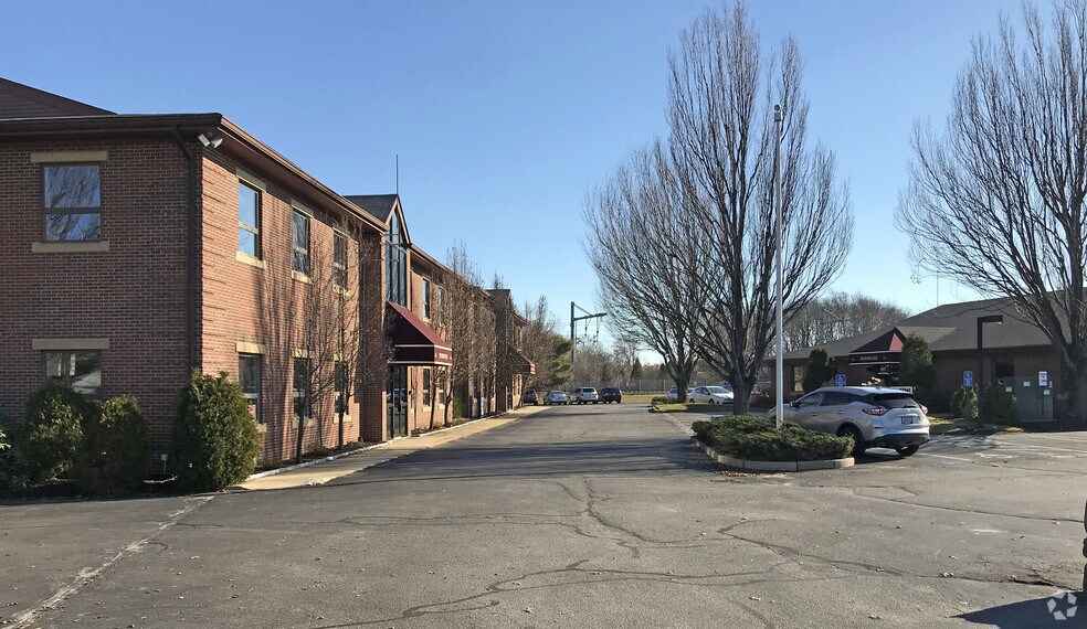 Primary Photo Of 100 Jefferson Blvd, Warwick Office For Lease