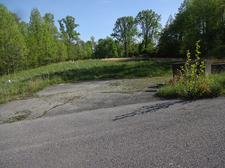 More Photos Of 1863 Oakridge Dr, Charleston Land For Sale