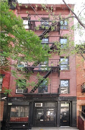 More Photos Of 61 Sullivan St, New York Apartments For Lease