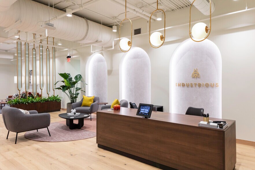 More Photos Of 150 Fayetteville St, Raleigh Office For Lease