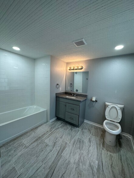 More Photos Of 619 Linwood Ave, Jacksonville Specialty For Sale
