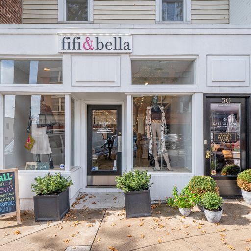 More Photos Of 50 Greenwich Ave, Greenwich General Retail For Lease