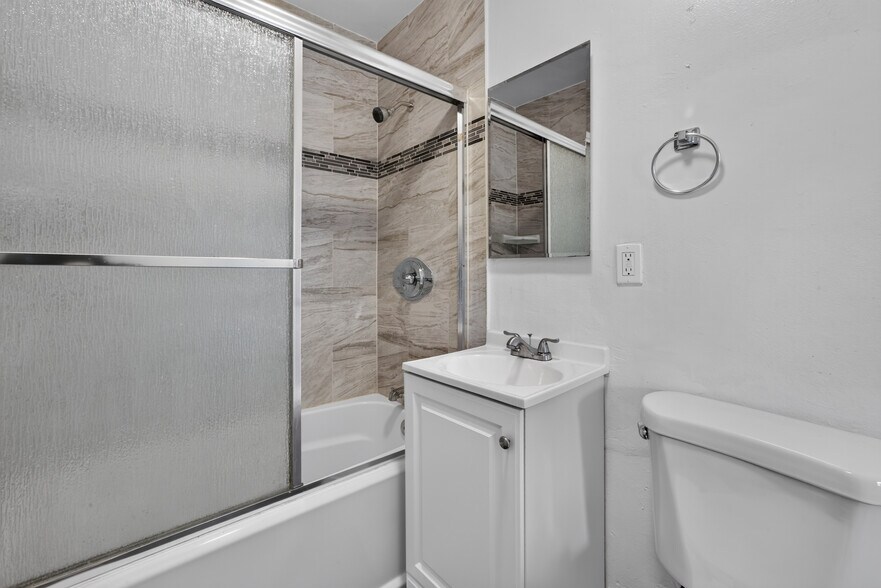 More Photos Of 4343-4353 Poplar St, San Diego Apartments For Sale