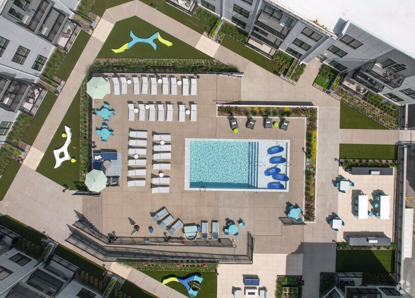 More Photos Of 11671 Maple St, Fishers Apartments For Lease