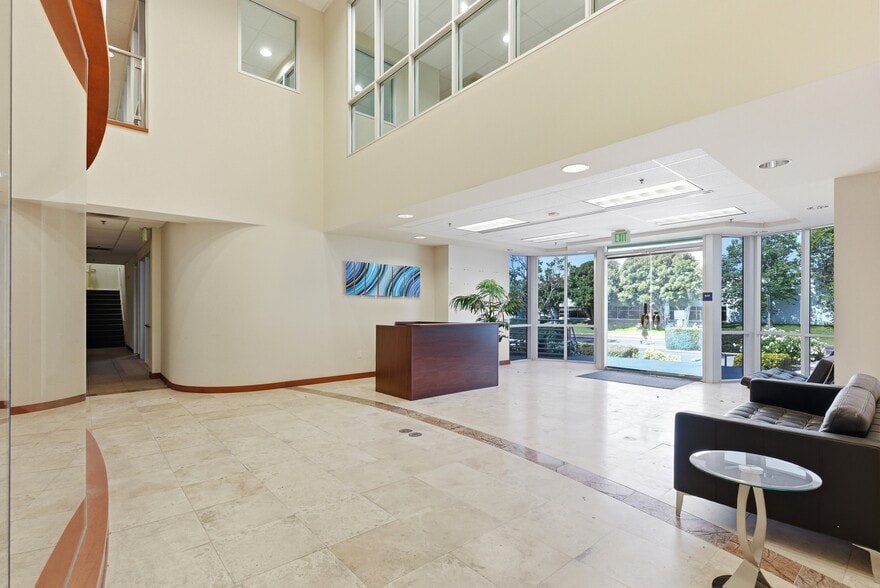 More Photos Of 11700 Monarch St, Garden Grove Warehouse For Sale
