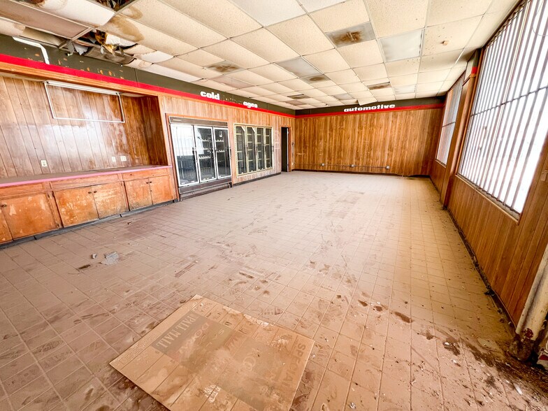 More Photos Of 1201 N Grant Ave, Odessa Convenience Store For Sale