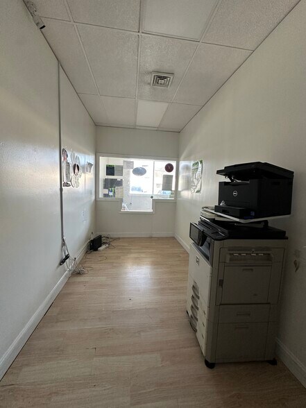 More Photos Of 4508-4518 New Falls Rd, Levittown Storefront For Lease