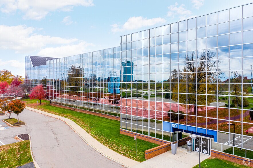 More Photos Of 100 Galleria Officentre, Southfield Office For Sale