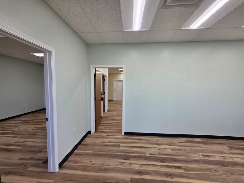 More Photos Of 5300 S Zero St, Fort Smith Storefront Retail Office For Sale
