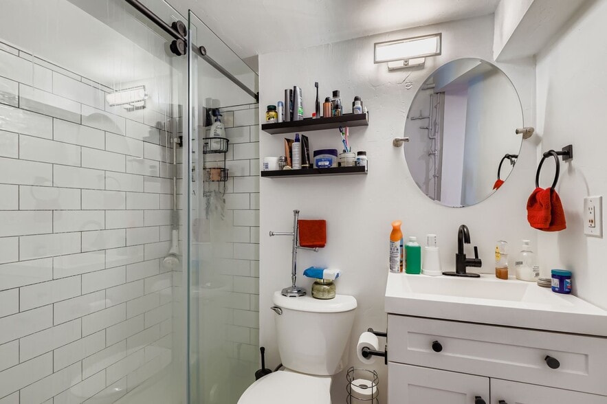 More Photos Of 852 N Clarkson St, Denver Apartments For Sale