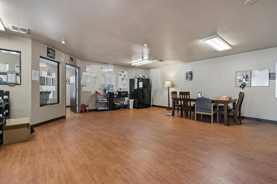 More Photos Of 110 Spring Hill Dr, Grass Valley Manufacturing For Sale