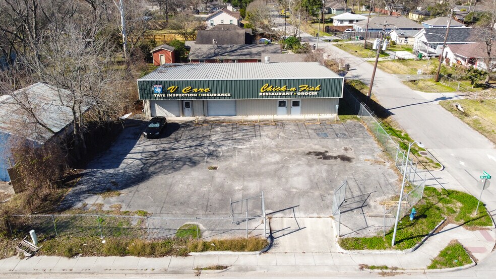 More Photos Of 7419 Hirsch Rd, Houston Freestanding For Lease