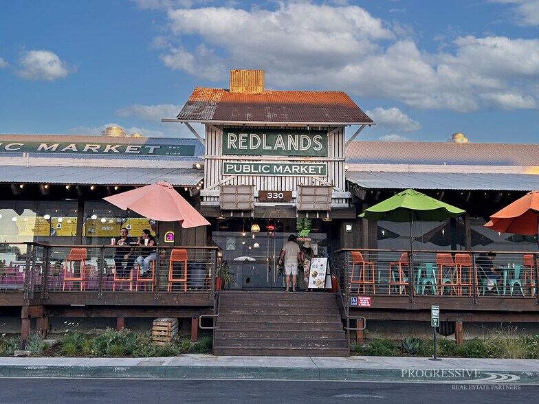 More Photos Of 330 3rd St, Redlands Restaurant For Lease