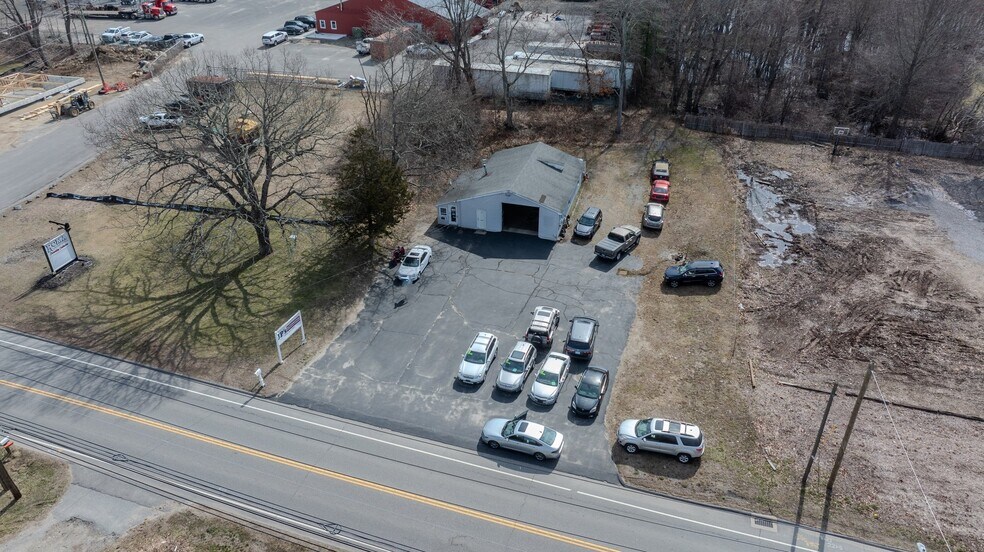 Primary Photo Of 960 Norwich Rd, Plainfield Auto Repair For Sale
