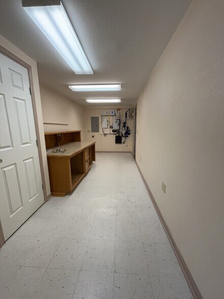 More Photos Of 2237 E Hwy 190, Lampasas Freestanding For Lease