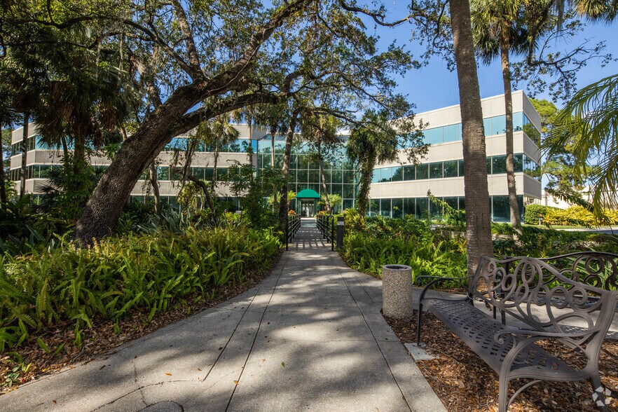 More Photos Of 5404 Cypress Center Dr, Tampa Unknown For Lease