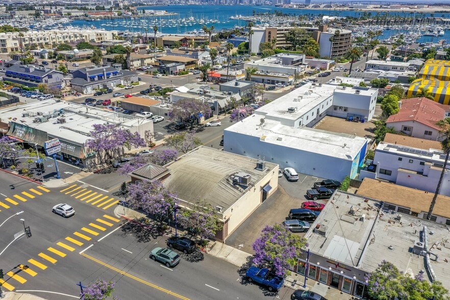 More Photos Of 1075 Rosecrans St, San Diego Bank For Sale