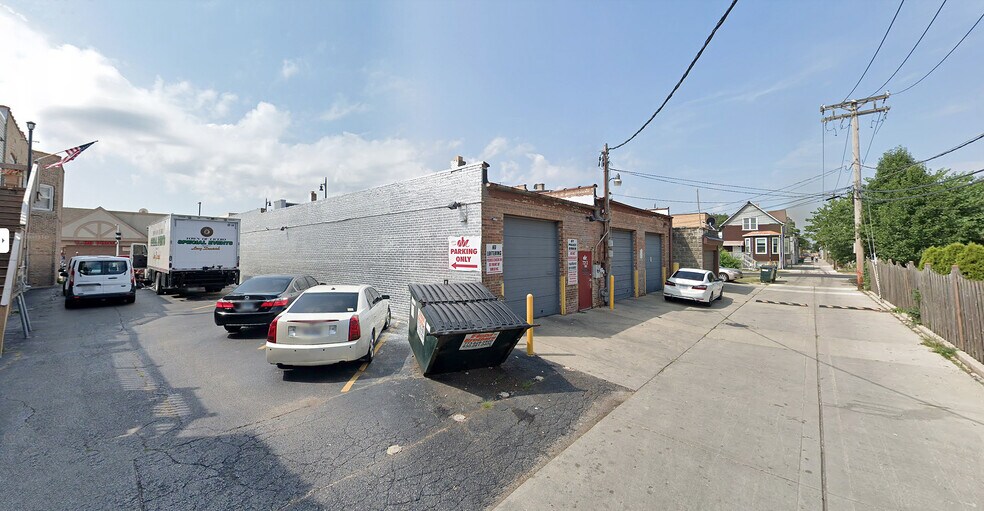 More Photos Of 7213 W Roosevelt Rd, Forest Park Storefront For Sale