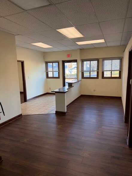 More Photos Of 437 Dunlap St, Delaware Warehouse For Lease