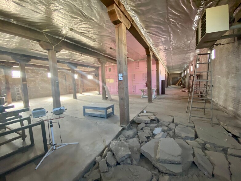 More Photos Of 260 W Stroud St, Randolph Warehouse For Sale