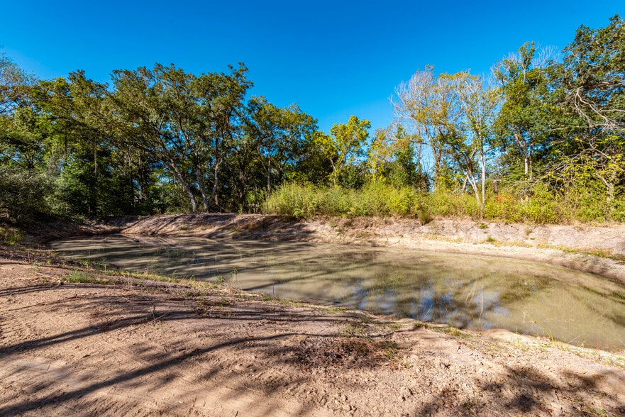 More Photos Of 225 Foster Street, Alvin Land For Sale