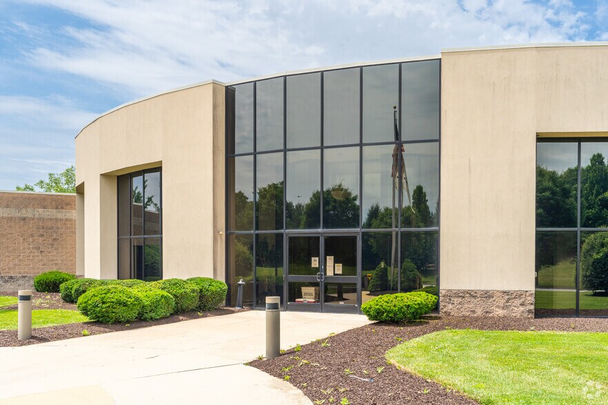 More Photos Of 4444 Innovation Way, Allentown Manufacturing For Lease
