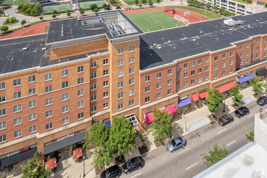 More Photos Of 138 Calhoun St, Cincinnati Dormitory For Lease