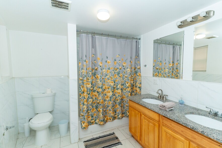 More Photos Of 1166-1168 E Jersey St, Elizabeth Storefront Retail Residential For Sale