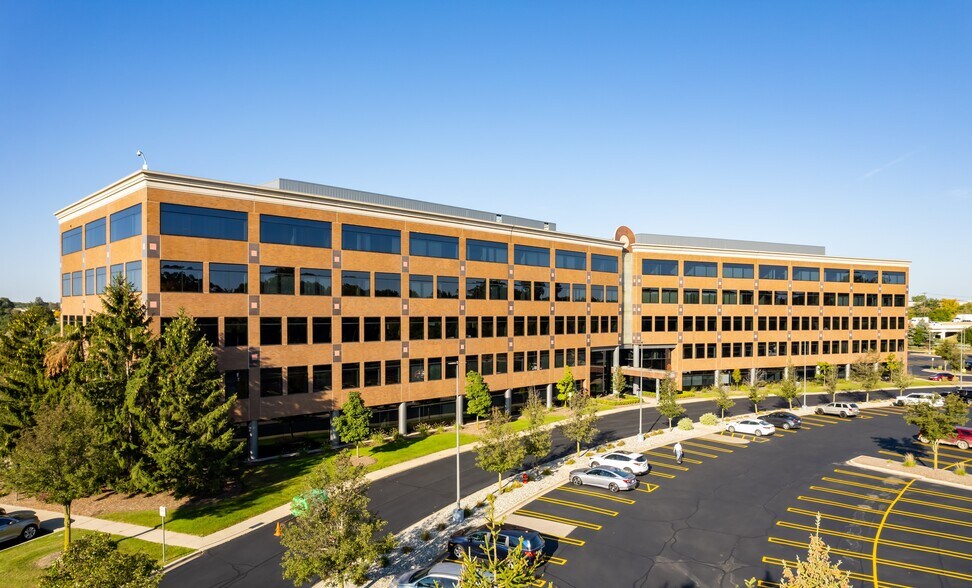 More Photos Of 2601 Cambridge Ct, Auburn Hills Office For Lease