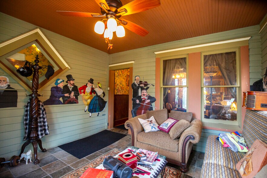 More Photos Of 87 Milanville Rd, Beach Lake Hotel For Sale