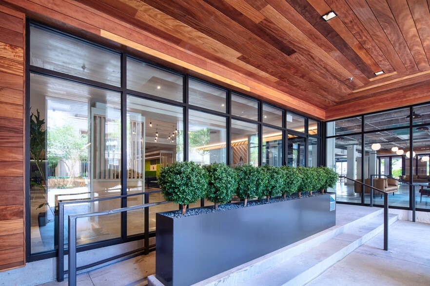 Primary Photo Of 150 N Orange Ave, Orlando Office For Lease