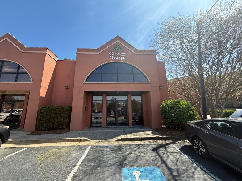 More Photos Of 150 Medical Blvd, Stockbridge Medical For Lease