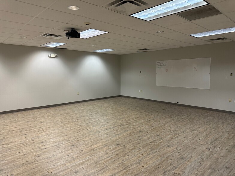 More Photos Of 2145 Duluth Hwy, Duluth Office For Lease