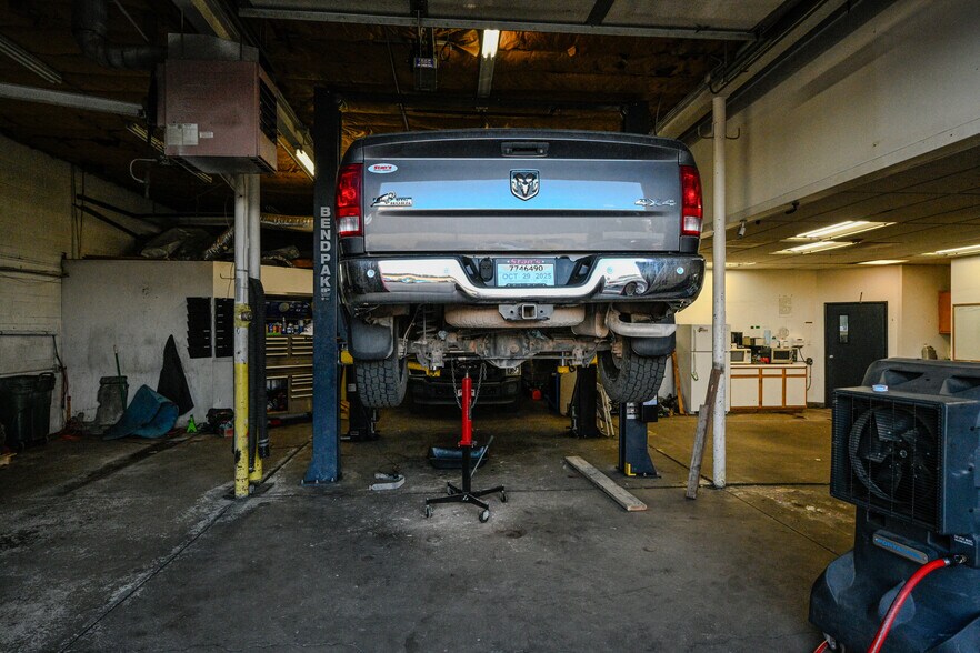 More Photos Of 7190 Newton St, Westminster Auto Dealership For Sale