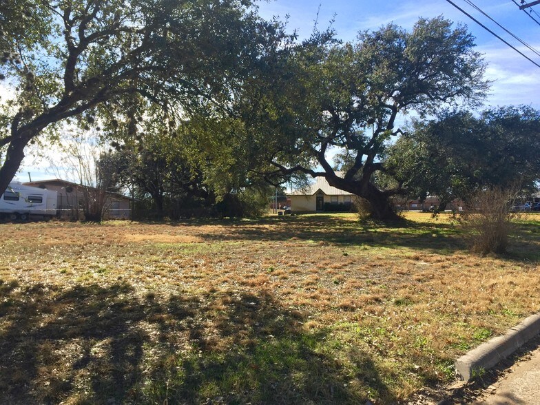 More Photos Of 621 Duck St, Pleasanton Land For Sale