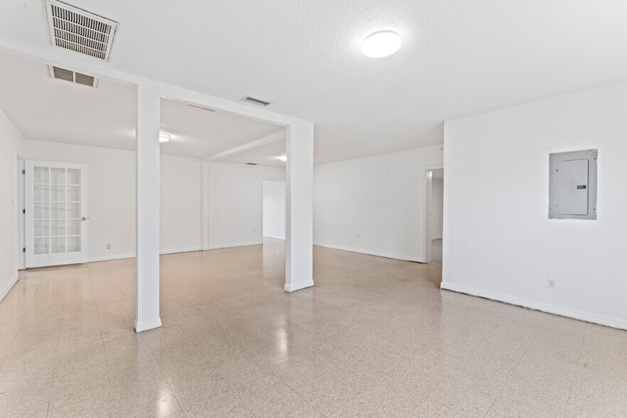 More Photos Of 1000 N MacDill Ave, Tampa Medical For Lease