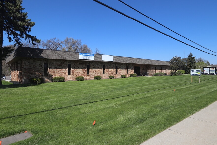 Primary Photo Of 3075 E Grand River Ave, Howell Office For Lease